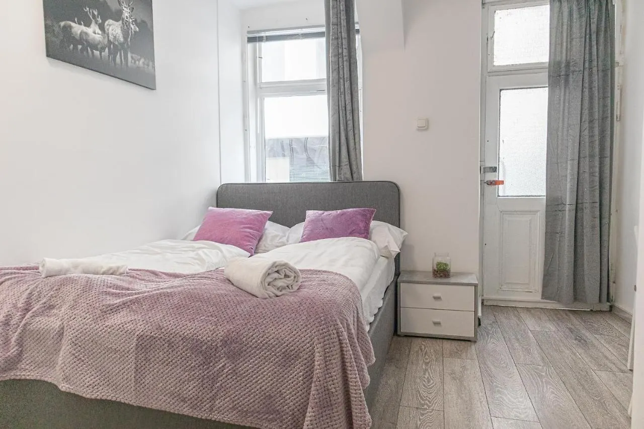 Apartment 3 Standard Rooms Near Hauptbahnhof Vienna Austria